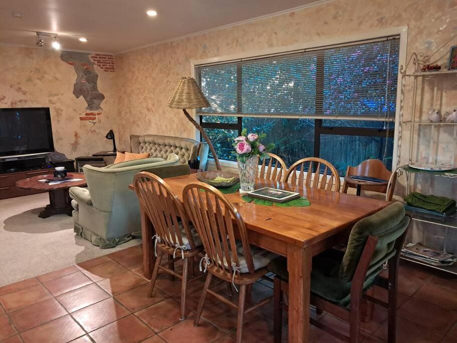 Secret Cottage Waitara Екстериор снимка